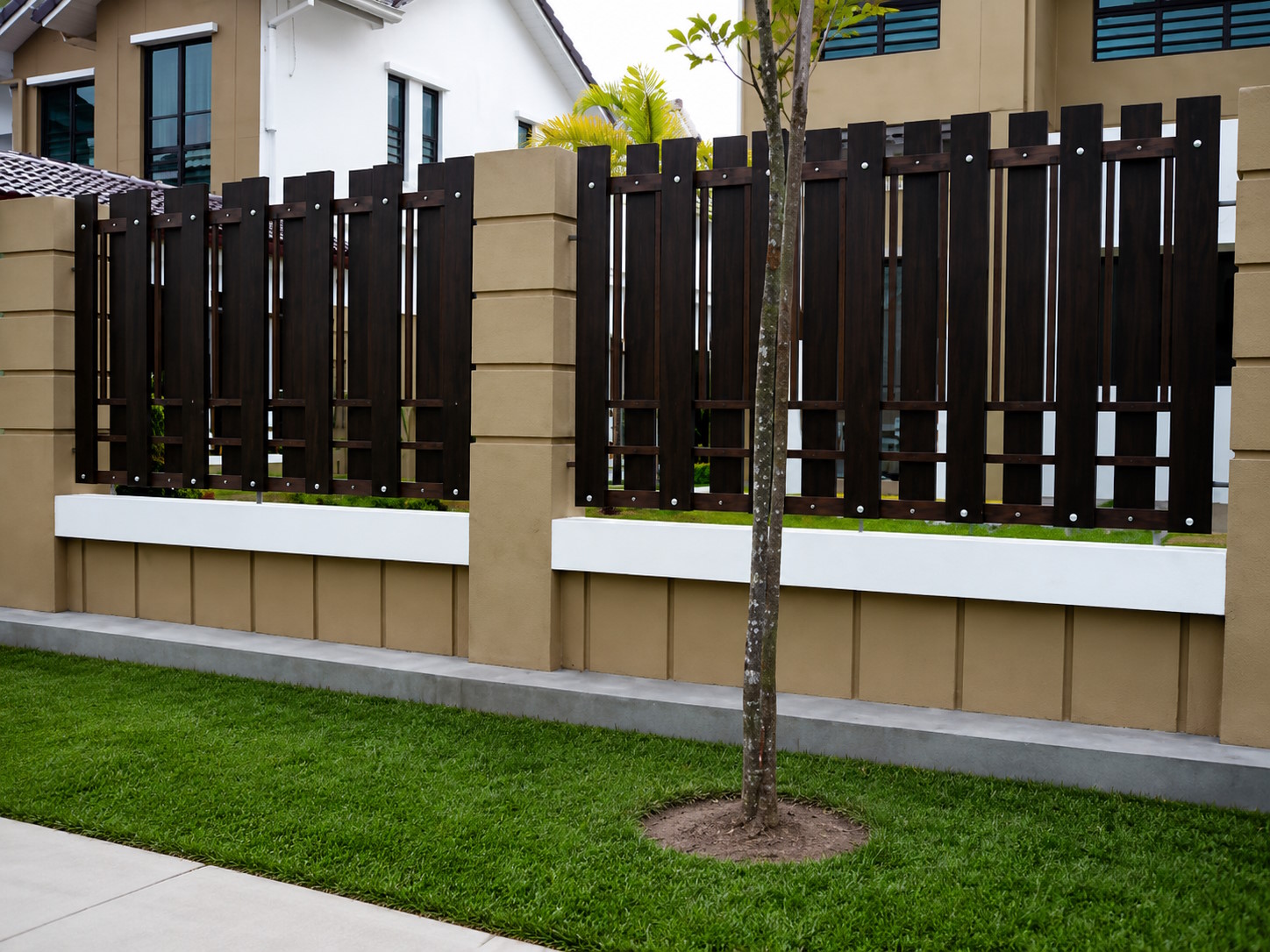 WPC privacy fencing on a residential boundary